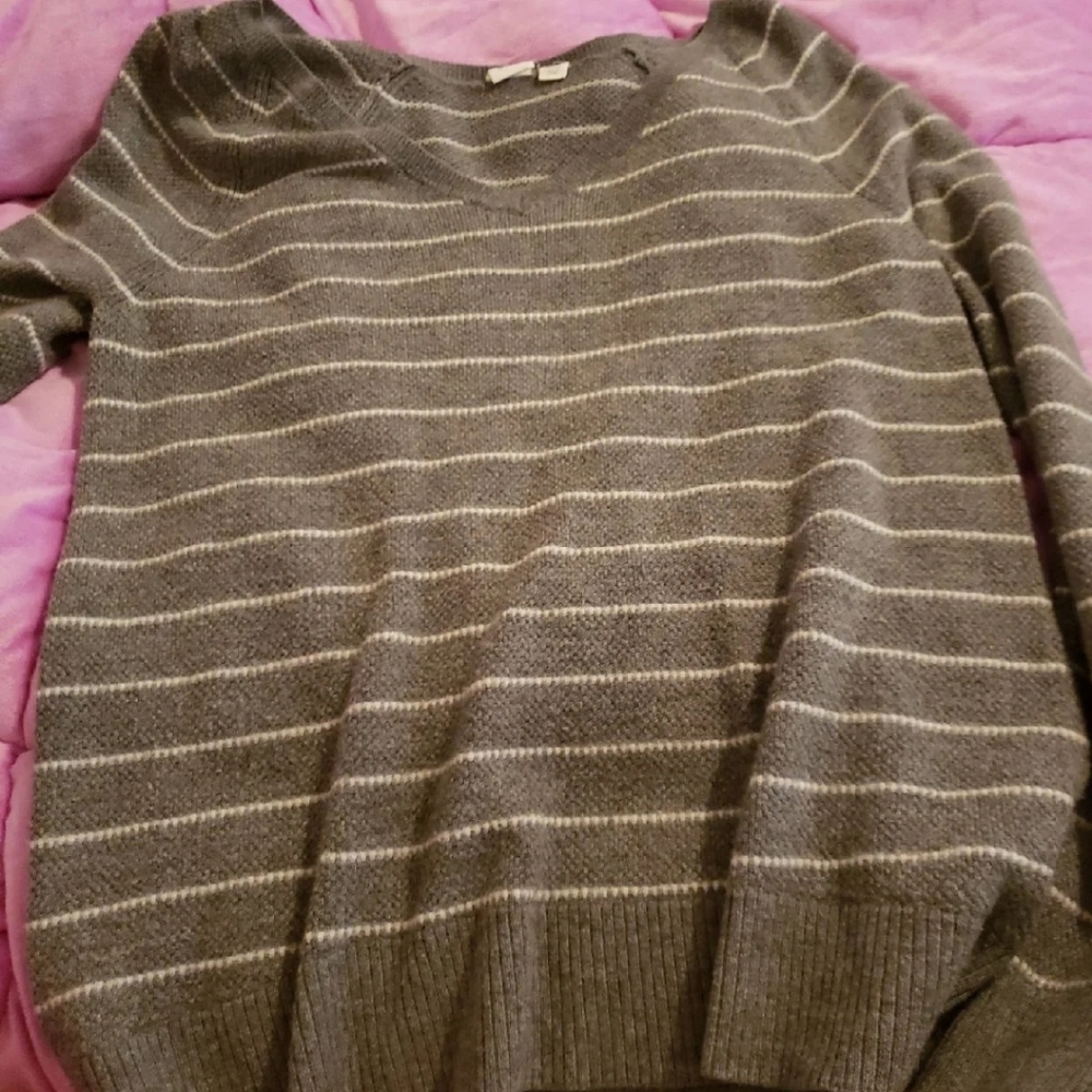 Womems sweater